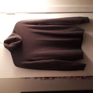 100% Beautiful Cashmere Sweater - NWOT